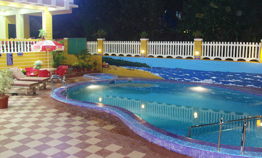 Rbr Suites Calangute Eksteriør bilde