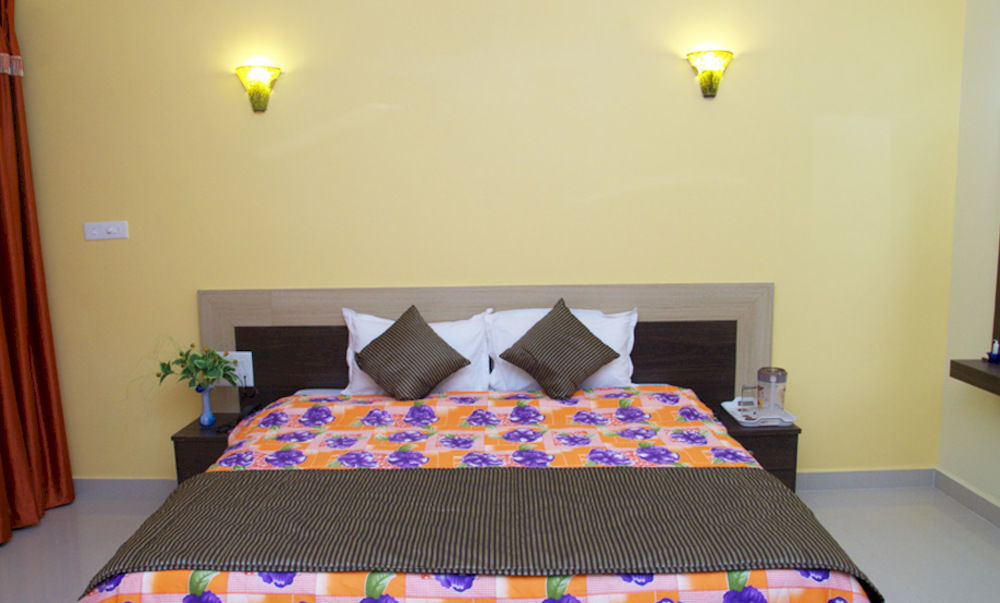 Rbr Suites Calangute Eksteriør bilde