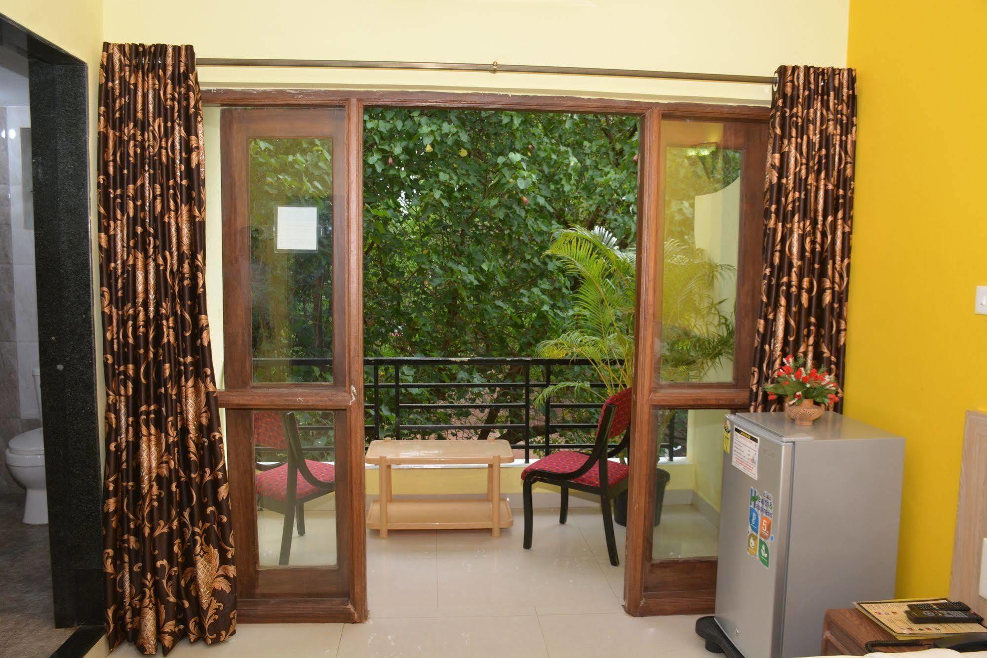 Rbr Suites Calangute Eksteriør bilde